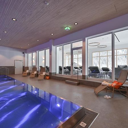 Spacious Corner Apartment In Aparthotel Kleinwalsertal Mittelberg Exterior photo