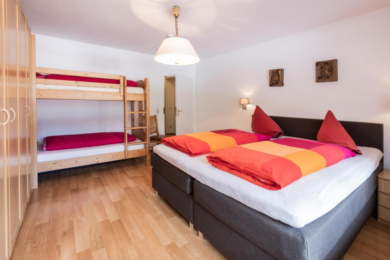 Spacious Corner Apartment In Aparthotel Kleinwalsertal Mittelberg Exterior photo